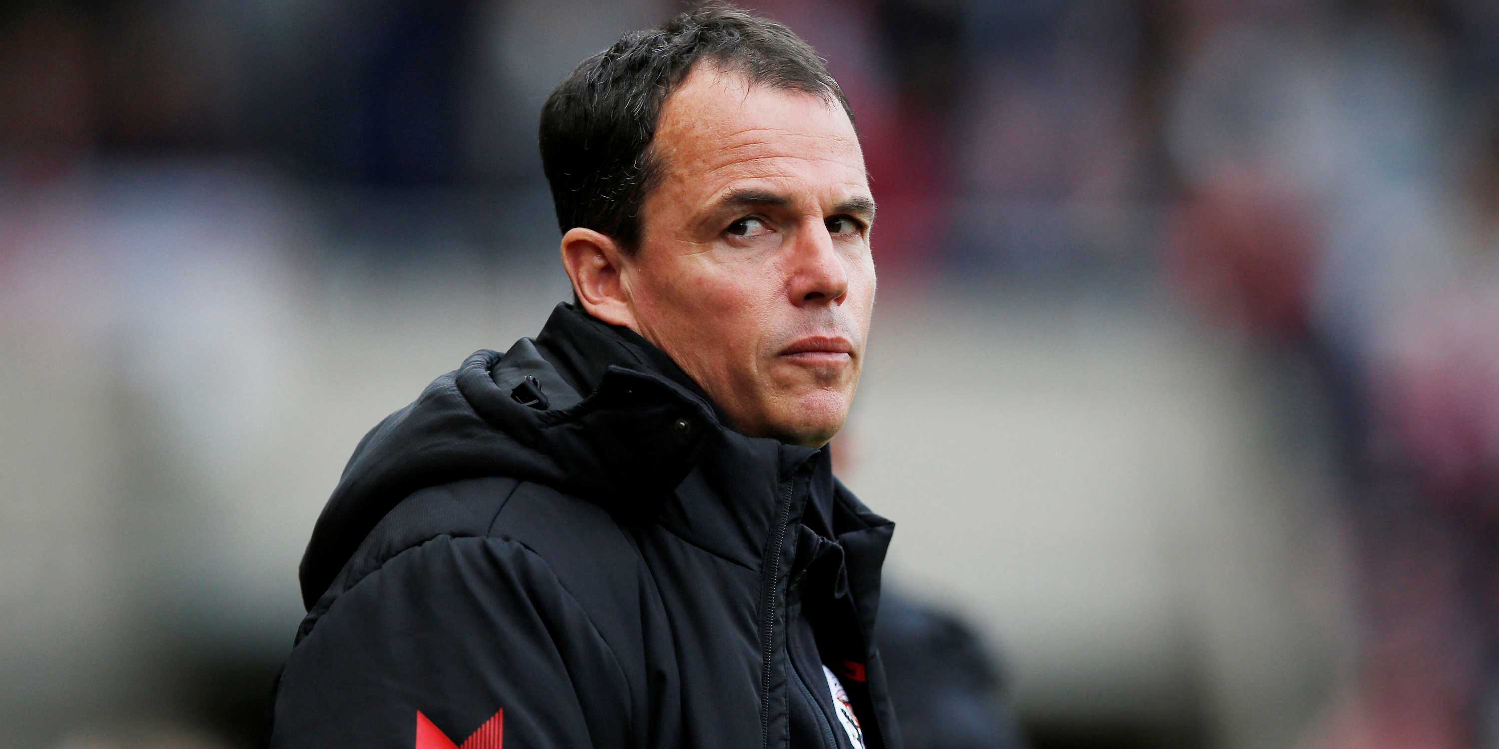 Sunderland manager Regis Le Bris on the touchline