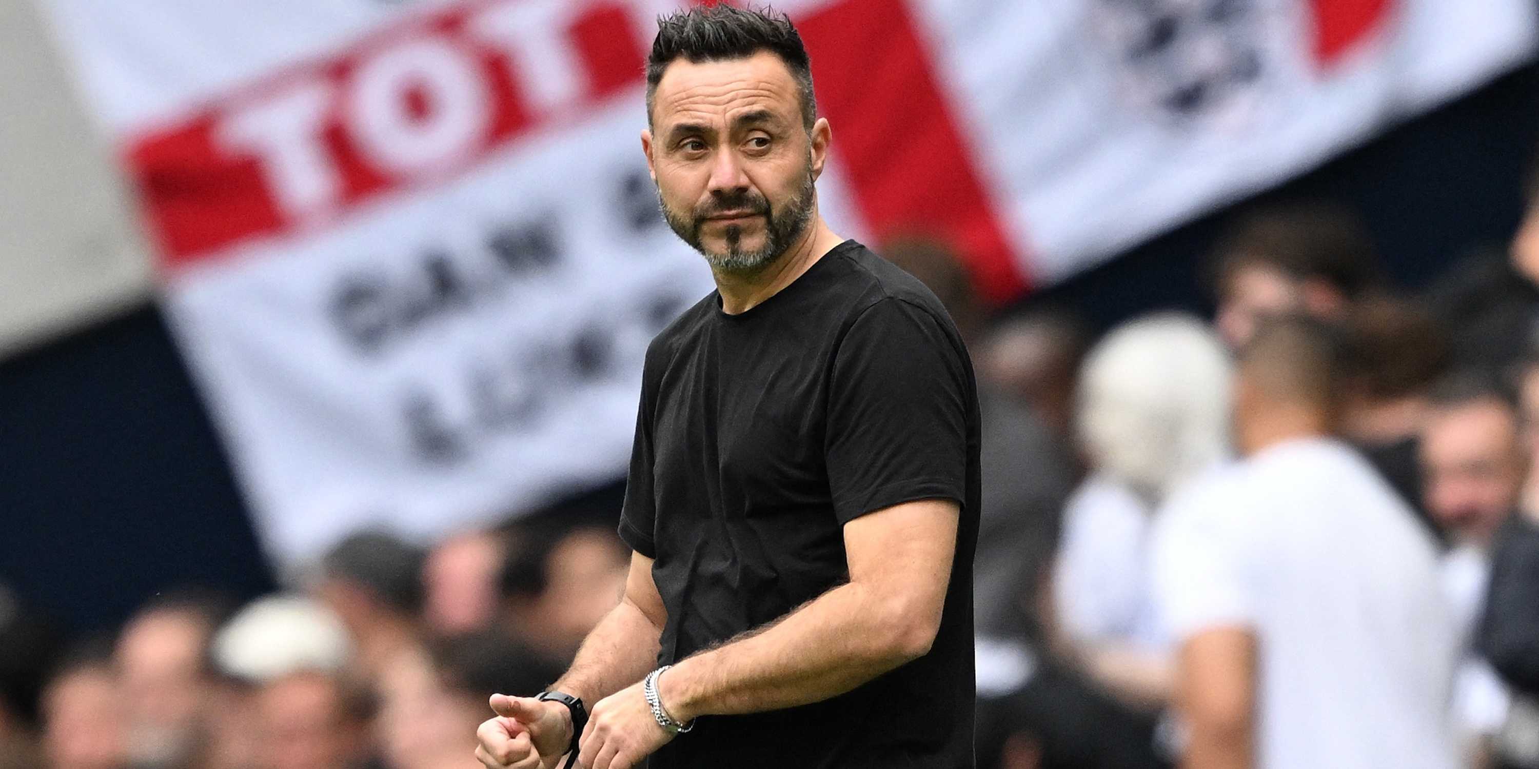 Tottenham Hotspur manager Roberto De Zerbi looks dejected after Aston Villa's Emiliano Buendia scores their third goal